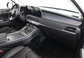 Подержанный автомобиль Hyundai Palisade 2021 года (10 фото)