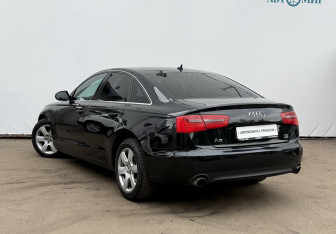 Подержанный автомобиль Audi A6 Sedan 2014 года (7 фото)