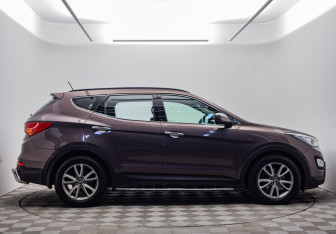 Подержанный автомобиль Hyundai Santa Fe 2013 года (4 фото)