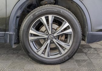 Подержанный автомобиль Nissan X-Trail 2019 года (12 фото)