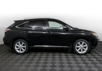 Подержанный автомобиль Lexus RX 2011 года (10 фото)