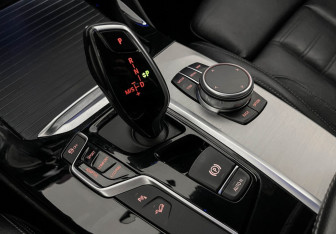 Подержанный автомобиль BMW X4 2019 года (16 фото)