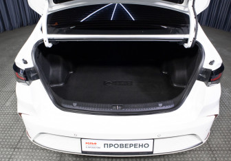 Подержанный автомобиль BAIC U5 Plus 2023 года (10 фото)