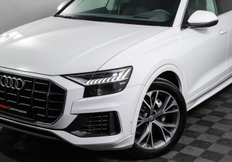 Подержанный автомобиль Audi Q8 2019 года (28 фото)