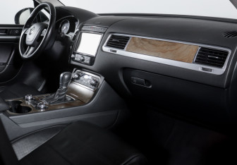 Подержанный автомобиль Volkswagen Touareg 2017 года (9 фото)