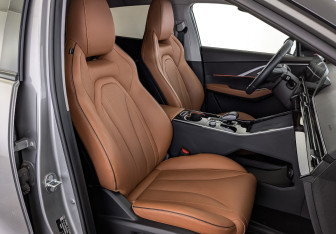 Подержанный автомобиль Omoda C5 2023 года (23 фото)