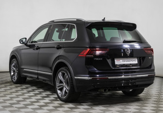 Подержанный автомобиль Volkswagen Tiguan 2019 года (7 фото)