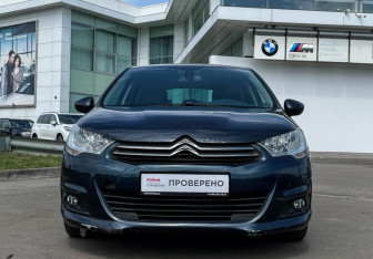 Подержанный автомобиль Citroen C4 Hatchback 2011 года (2 фото)