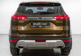 Подержанный автомобиль Geely Atlas 2020 года (6 фото)