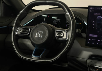 Подержанный автомобиль Zeekr 001 2024 года (15 фото)