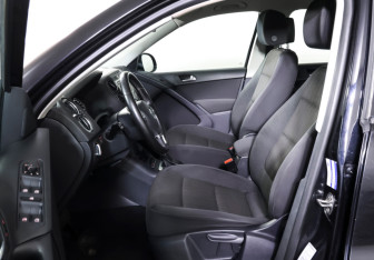 Подержанный автомобиль Volkswagen Tiguan 2013 года (15 фото)