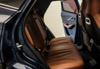 Подержанный автомобиль Omoda C5 2023 года (24 фото)