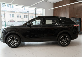 Новый Omoda C7 2025 (9 фото)