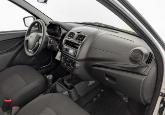 Подержанный автомобиль LADA (ВАЗ) Granta Sedan 2023 года (11 фото)