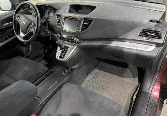 Подержанный автомобиль Honda CR-V 2014 года (11 фото)
