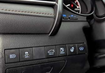 Подержанный автомобиль Toyota Camry Sedan 2019 года (29 фото)