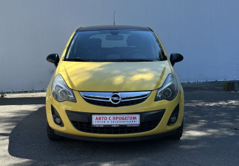 Подержанный автомобиль Opel Corsa 2014 года (2 фото)