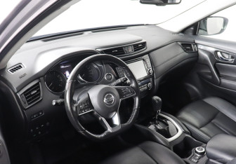 Подержанный автомобиль Nissan X-Trail 2019 года (9 фото)
