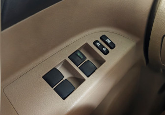 Подержанный автомобиль Toyota Highlander 2009 года (15 фото)