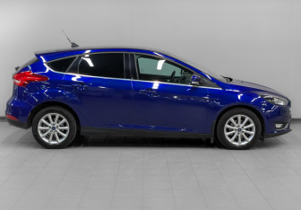 Подержанный автомобиль Ford Focus Hatchback 2017 года (4 фото)