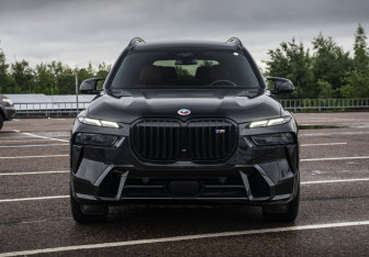Подержанный автомобиль BMW X7 2022 года (3 фото)