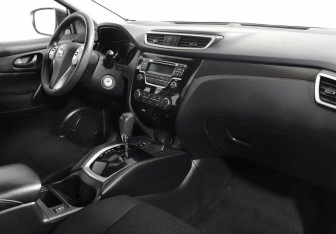 Подержанный автомобиль Nissan Qashqai 2014 года (6 фото)