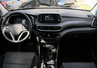 Подержанный автомобиль Hyundai Tucson 2020 года (9 фото)