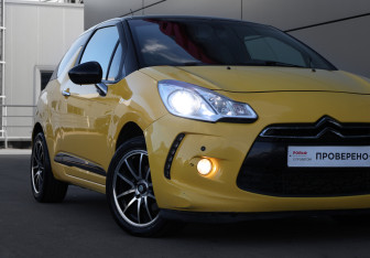 Подержанный автомобиль Citroen DS3 Hatchback 2012 года (20 фото)