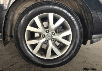 Подержанный автомобиль Nissan Murano Suv 2012 года (19 фото)