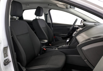 Подержанный автомобиль Ford Focus Hatchback 2018 года (24 фото)