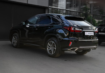 Подержанный автомобиль Lexus RX 2015 года (6 фото)