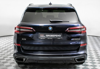 Подержанный автомобиль BMW X5 2020 года (6 фото)