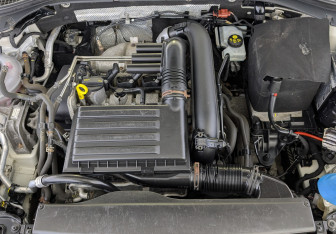 Подержанный автомобиль Skoda Superb Liftback 2016 года (9 фото)