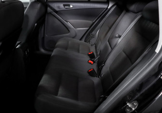 Подержанный автомобиль Volkswagen Tiguan 2016 года (10 фото)