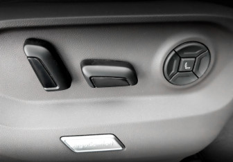 Подержанный автомобиль Volkswagen Touareg 2021 года (25 фото)