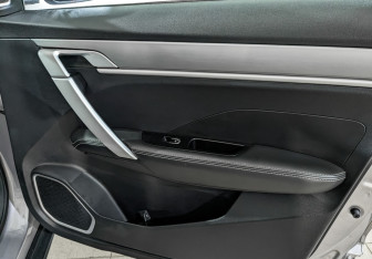 Подержанный автомобиль Geely Coolray 2022 года (24 фото)