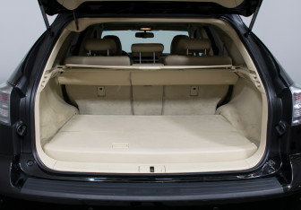 Подержанный автомобиль Lexus RX 2011 года (28 фото)