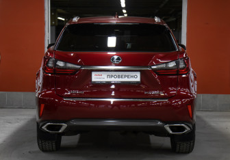 Подержанный автомобиль Lexus RX 2016 года (6 фото)