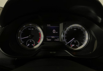 Подержанный автомобиль Skoda Octavia Liftback 2018 года (11 фото)