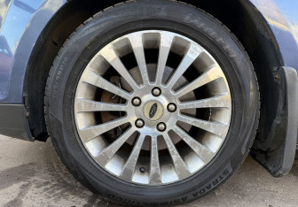 Подержанный автомобиль Ford Focus Hatchback 2008 года (9 фото)