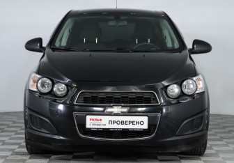 Подержанный автомобиль Chevrolet Aveo Hatchback 2012 года (2 фото)