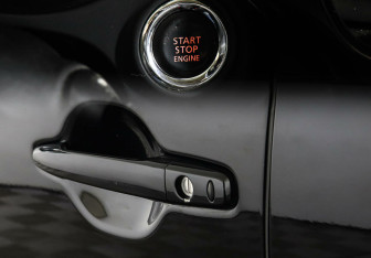 Подержанный автомобиль Mitsubishi Outlander 2015 года (14 фото)