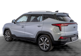 Подержанный автомобиль Москвич 3е 2023 года (7 фото)