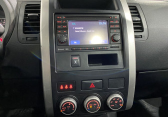 Подержанный автомобиль Nissan X-Trail 2013 года (13 фото)