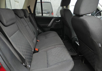 Подержанный автомобиль Land Rover Freelander 2008 года (13 фото)