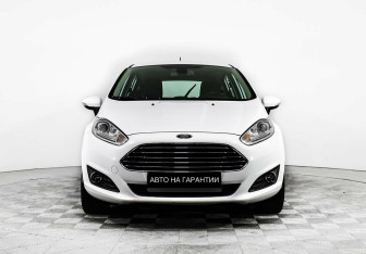 Подержанный автомобиль Ford Fiesta Hatchback 2018 года (2 фото)
