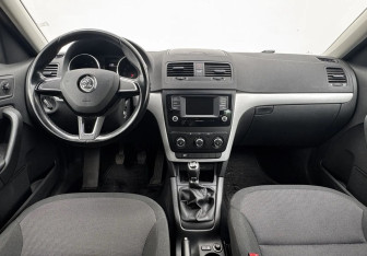 Подержанный автомобиль Skoda Yeti 2016 года (9 фото)