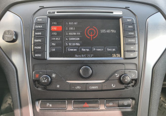 Подержанный автомобиль Ford Mondeo Sedan 2011 года (14 фото)