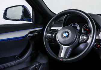 Подержанный автомобиль BMW X2 2021 года (13 фото)