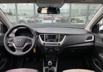 Подержанный автомобиль Hyundai Solaris Sedan 2020 года (11 фото)